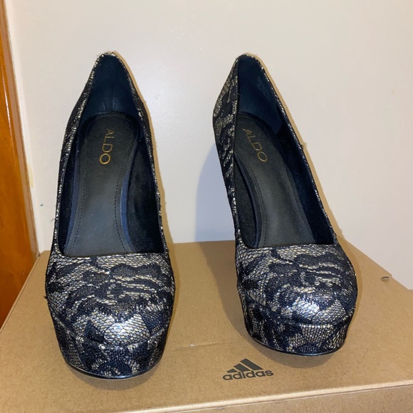 High heels - Picture 2 of 2